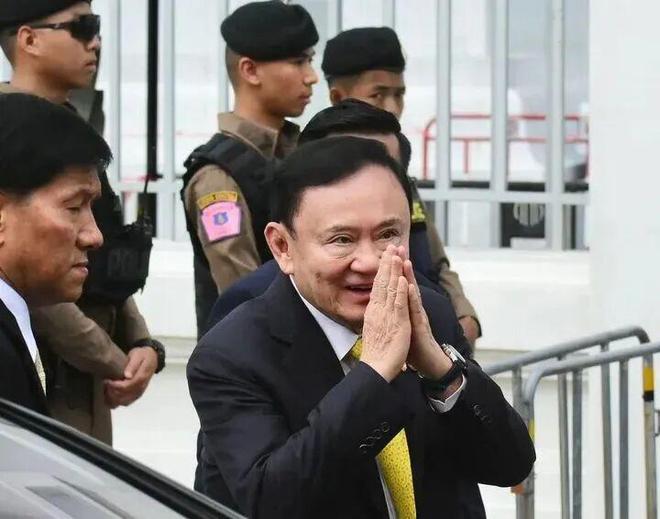 他信为什么“自投罗网”回到泰国，判一年监禁真的重了？看佩通坦怎么说！_他信为什么“自投罗网”回到泰国，判一年监禁真的重了？看佩通坦怎么说！_