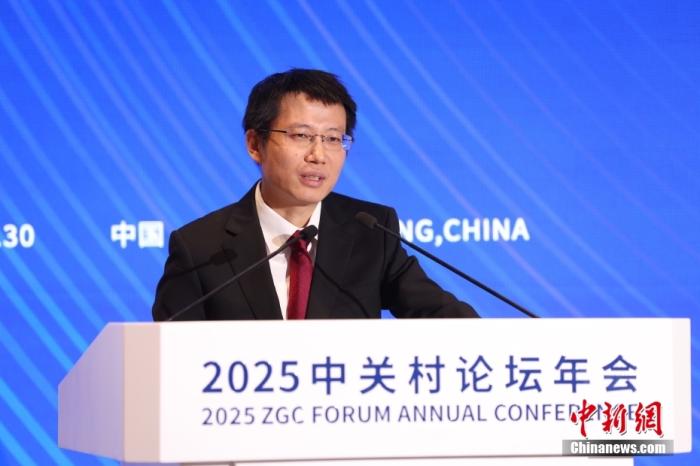_天才少年的背后_寒武纪天才兄弟的父母