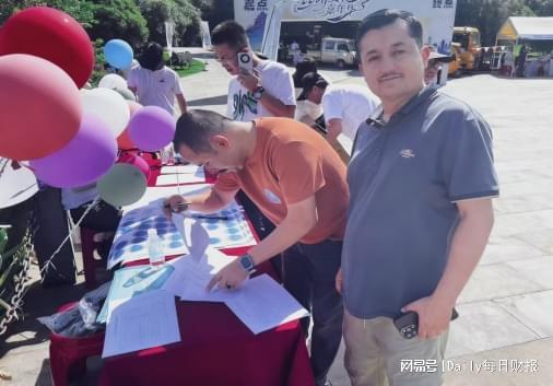 _丝路邂逅东方智慧：浙江稠州商业银行把“外客”当“家人”_丝路邂逅东方智慧：浙江稠州商业银行把“外客”当“家人”
