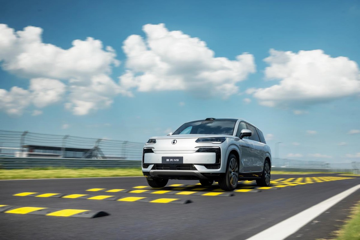 _三破高速避让世界纪录！2026款腾势N9正式上市，38.98万元起！_三破高速避让世界纪录！2026款腾势N9正式上市，38.98万元起！