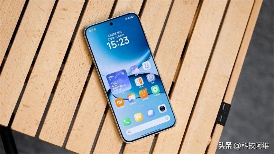 16GB+512GB，10月份跌至“新低价”的4款手机，公认“高性价比”