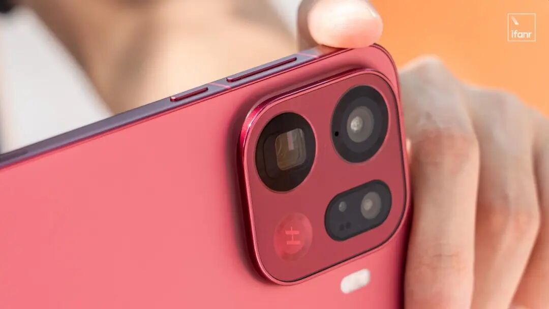 蒋卓嘉专访_人民网专访程晓牧视频_