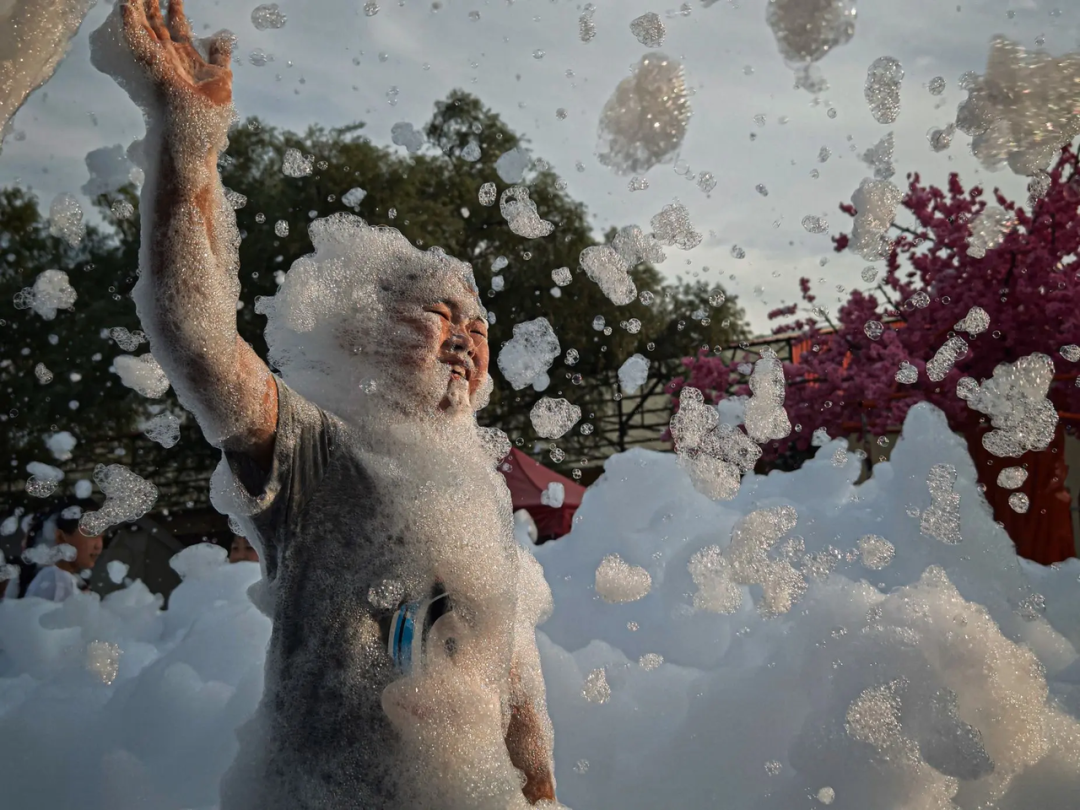 _蒋卓嘉专访_人民网专访程晓牧视频