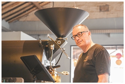 _生态画卷飘出“村咖”香_生态画卷飘出“村咖”香