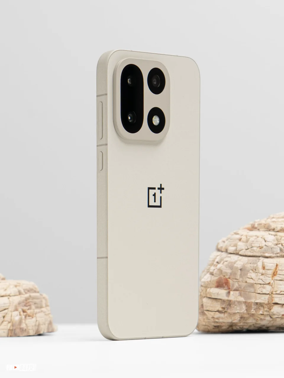 一加15评测:性能超Ultra,极致流畅不留短板