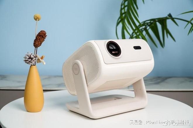 _当贝D7X评测：三色激光降维打击 2000元档投影“黑马”_当贝D7X评测：三色激光降维打击 2000元档投影“黑马”