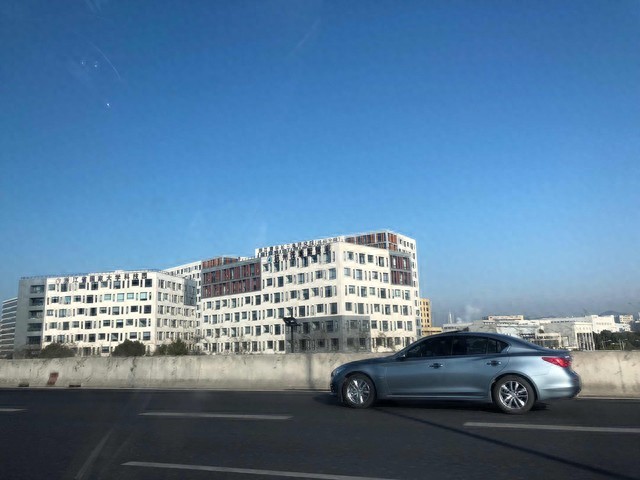 开车10年车才悟出的道理：天天开车和偶尔开车，差别竟然这么大！