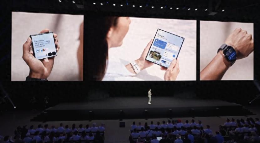 三星新一代折叠屏再度进阶，到底升级在哪里？