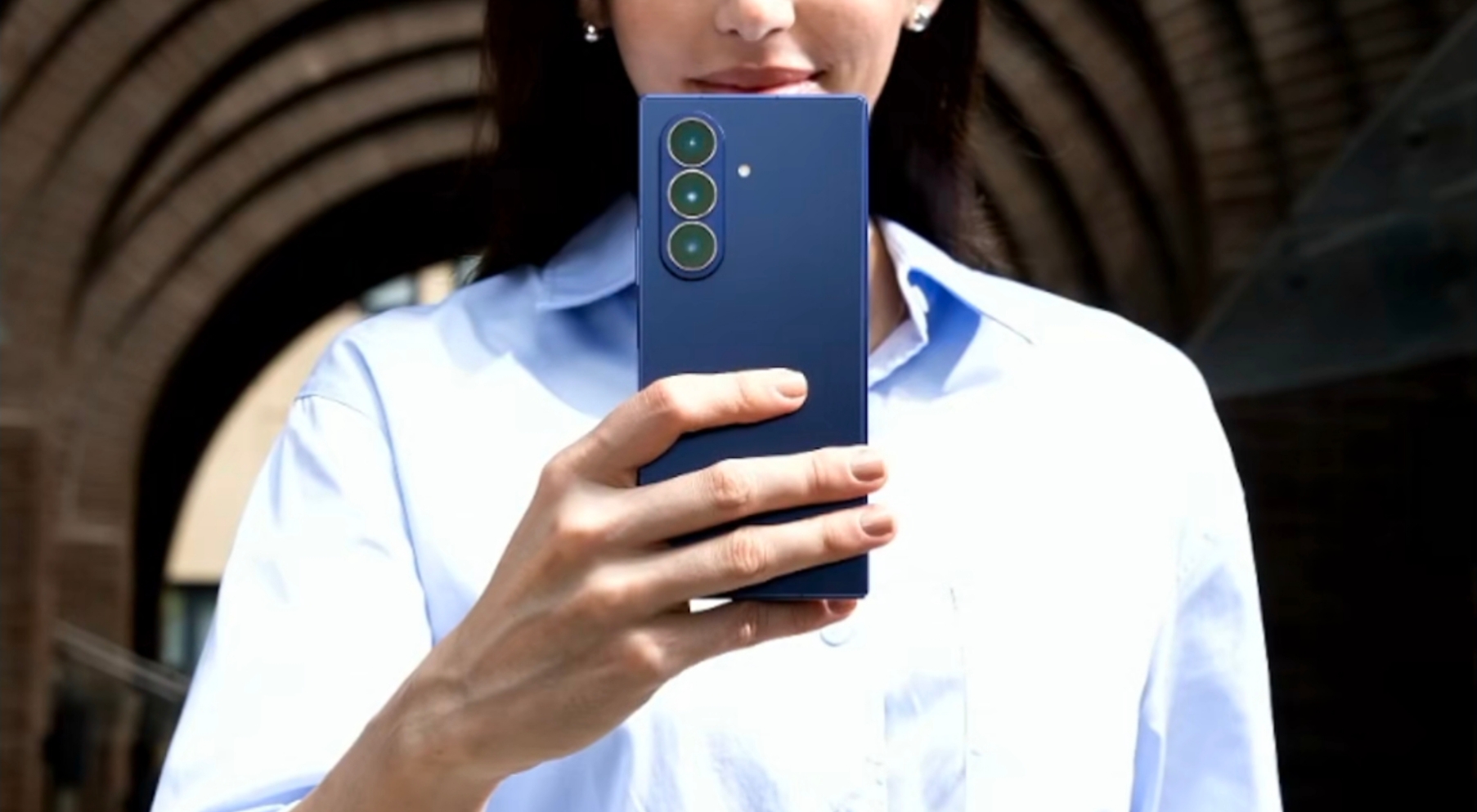 _三星折屏新款_三星折叠屏最新