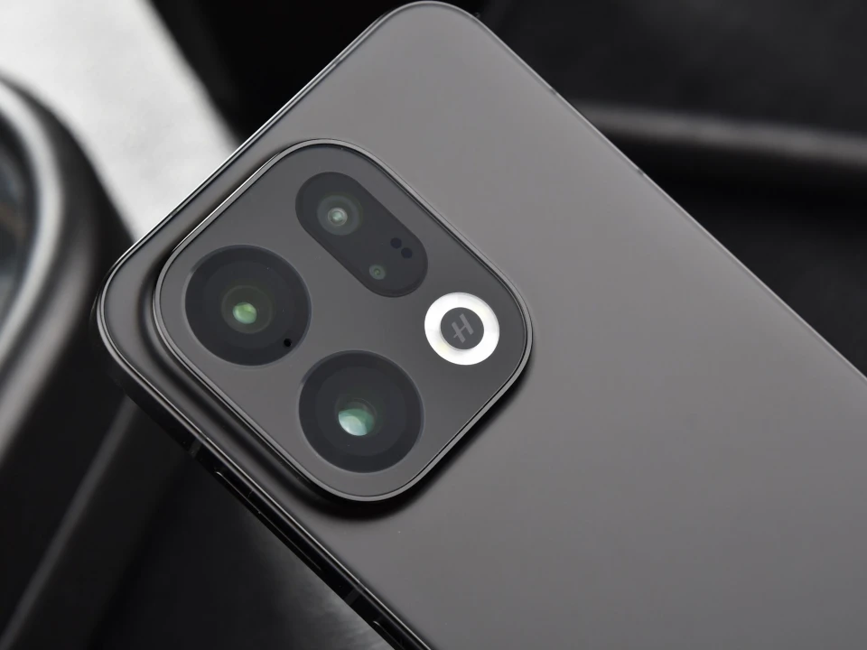 2025 年高性能手机横评：游戏和日常使用兼顾的全能之选