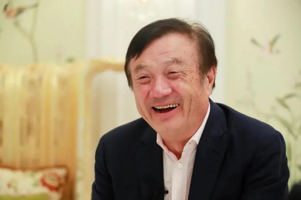 记者:你不懂技术不懂财务不懂营销也不懂管理,华为为什么需要你?任正非:浆糊