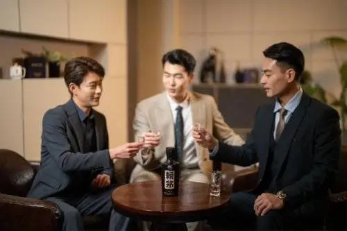 树典型立标杆学先进方面的稿件__党员树典型立标杆