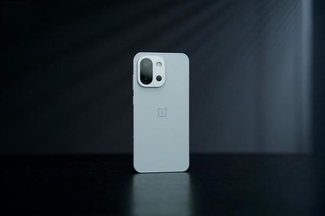 一加15T再次被确认:规格已基本清晰!iQOO 15 mini:待定中!_一加15T再次被确认:规格已基本清晰!iQOO 15 mini:待定中!_