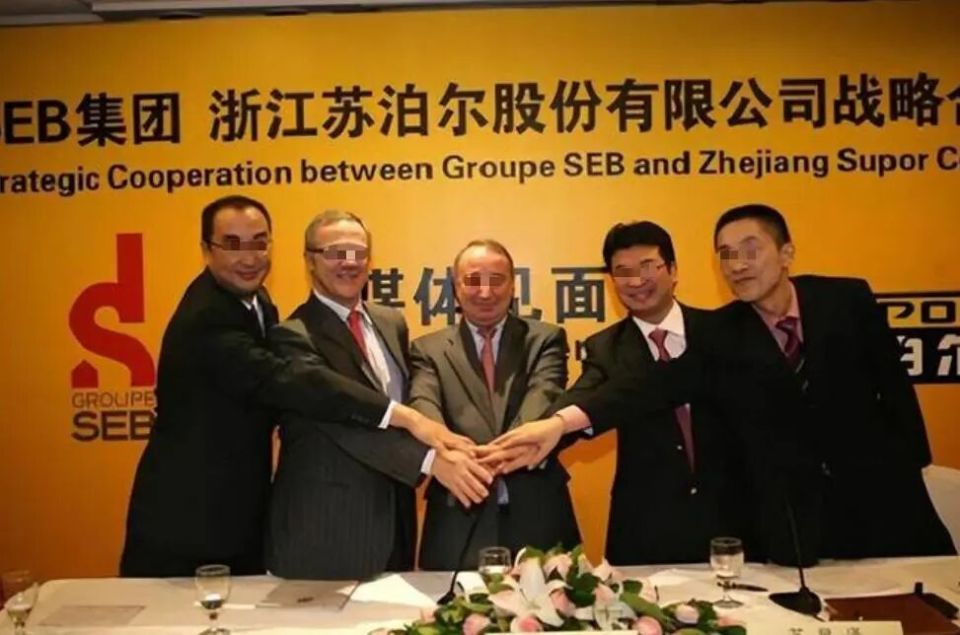 下滑13.4%，昔日国民“锅王”跌落神坛，沦为外资“高级打工仔”_下滑13.4%，昔日国民“锅王”跌落神坛，沦为外资“高级打工仔”_