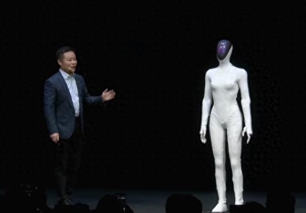 小鹏智能机器人_小鹏机器马售价_