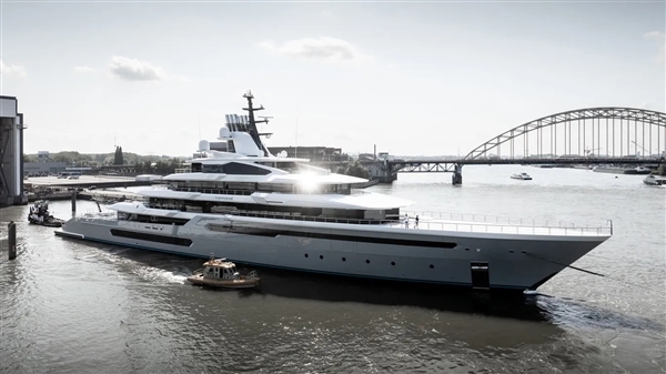 “G胖”5亿美元拿下全球第50大超级游艇：内含15台高性能游戏PC