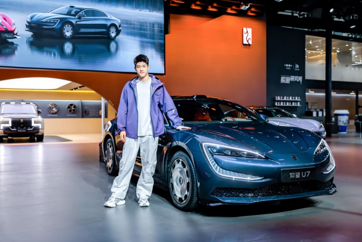 广州车展新车发布_仰望汽车图片_