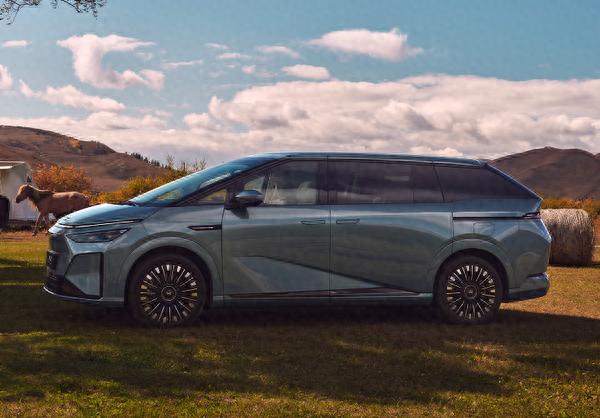 理想和小鹏估值比较__理想汽车小鹏汽车