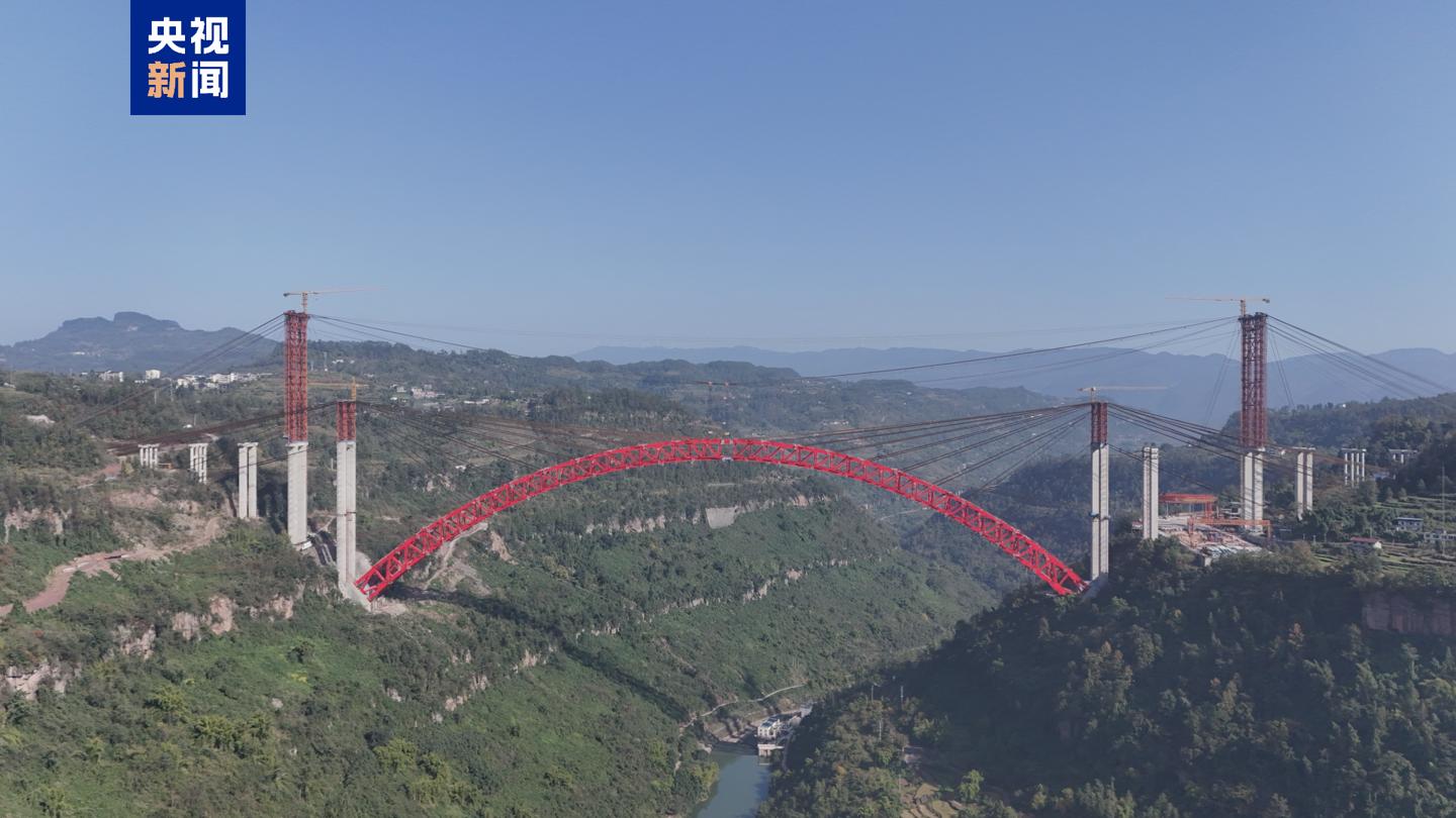 钢拱桥施工视频__钢管拱大桥