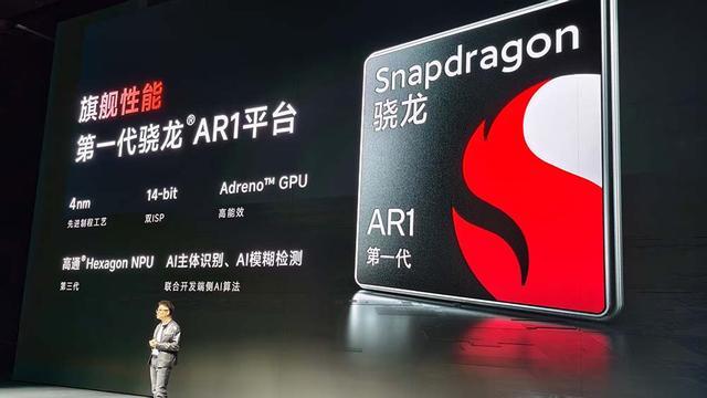 刚刚，卖爆全网的阿里首款AI眼镜正式发布！一手实测：AI和换电续航是亮点_刚刚，卖爆全网的阿里首款AI眼镜正式发布！一手实测：AI和换电续航是亮点_