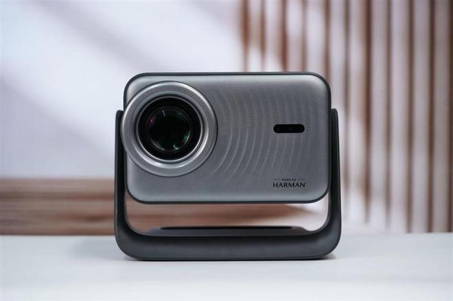 亮度不虚标的典范！哈趣H3 Ultra Max评测：2000元以内最强游戏投影仪_亮度不虚标的典范！哈趣H3 Ultra Max评测：2000元以内最强游戏投影仪_