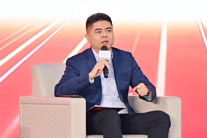 供需两侧协同发力_易方达新兴产业基金基金净值_