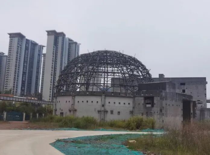 流拍后降价7000万元，长沙国资出手，接盘恒大知名烂尾项目