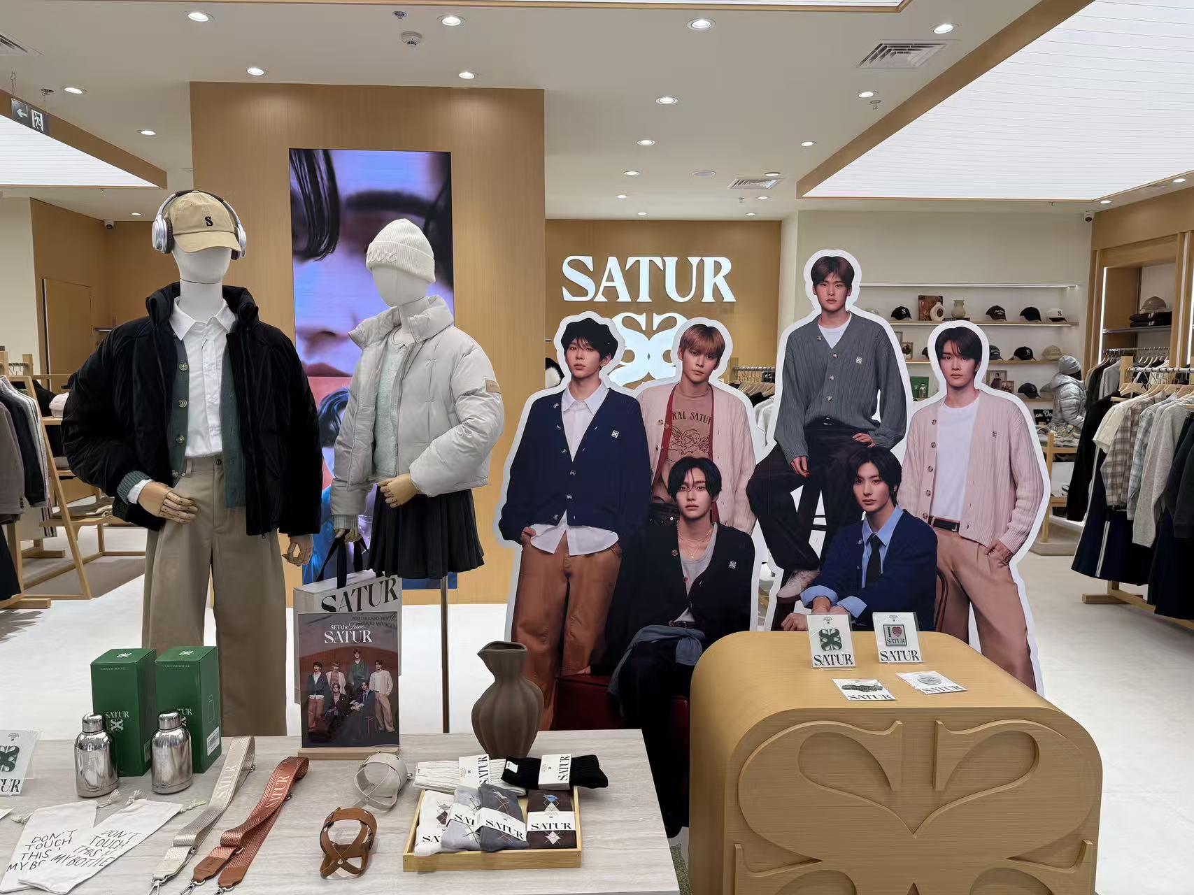 安踏最新收购品牌_安踏收购champion_