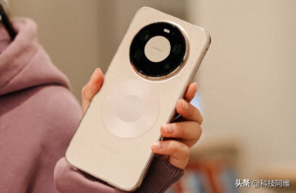 手机要买信号好的，2025信号超强的3款手机，16GB+512GB成香饽饽