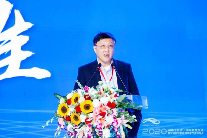 港股无人矿卡第一股诞生！大疆教父李泽湘敲钟，红杉百度联手押注_港股无人矿卡第一股诞生！大疆教父李泽湘敲钟，红杉百度联手押注_