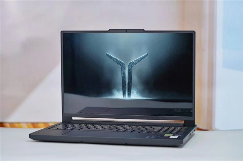 联想拯救者Y9000P笔记本评测：3A游戏无压力 特殊时刻长江存储更值得信赖