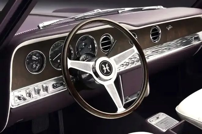 _劳斯莱斯险路电动版亮相：800伏平台加持，纯手工打造限量60台_劳斯莱斯险路电动版亮相：800伏平台加持，纯手工打造限量60台