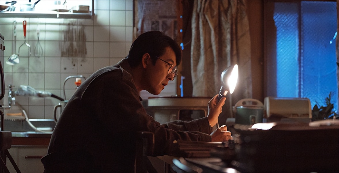 密爱100分男神引入怀_韩剧鲜肉男神扎堆回归_