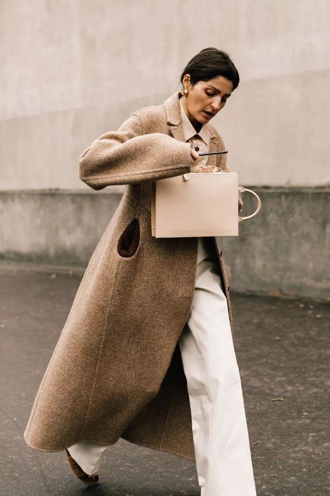 长款靴子怎么搭配外套__短靴流行