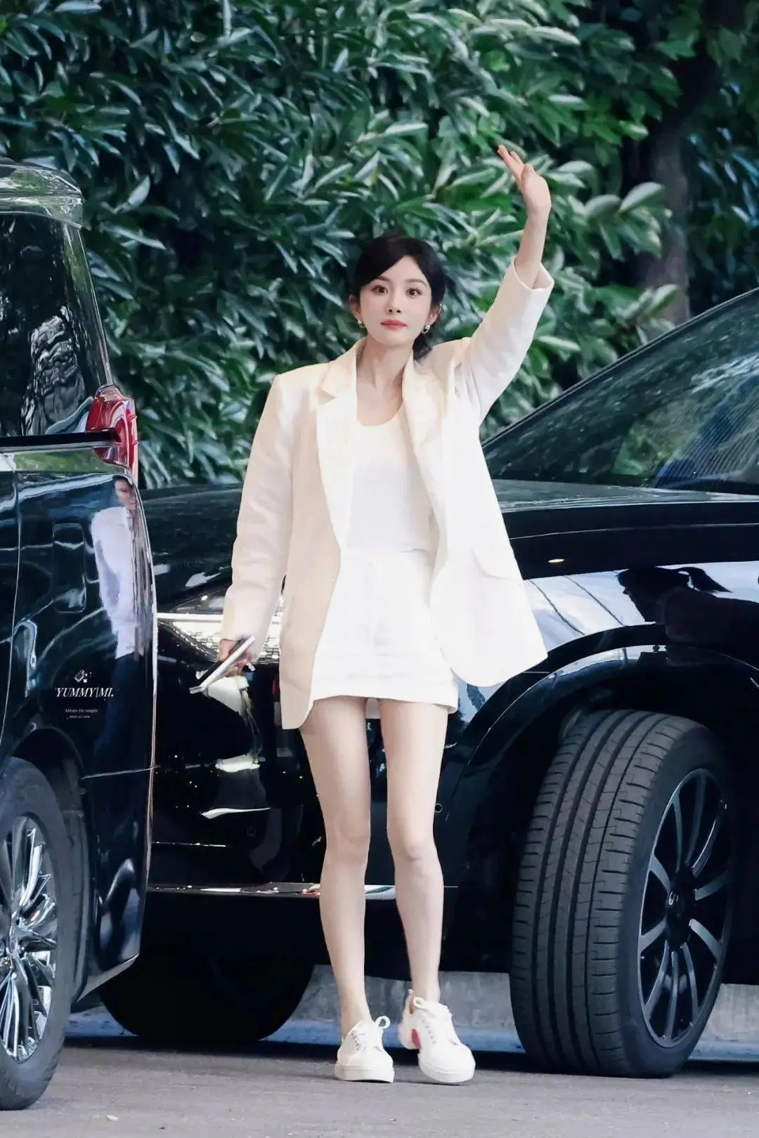 杨幂白衣图片_杨幂穿白色_