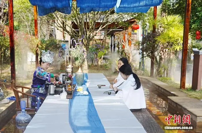 乡村温泉度假酒店_美丽乡村与乡村振兴关系_