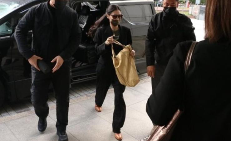 张柏芝遭前经纪人伪造合同，骗千万片酬，还被威胁不听话就抹黑你__张柏芝遭前经纪人伪造合同，骗千万片酬，还被威胁不听话就抹黑你