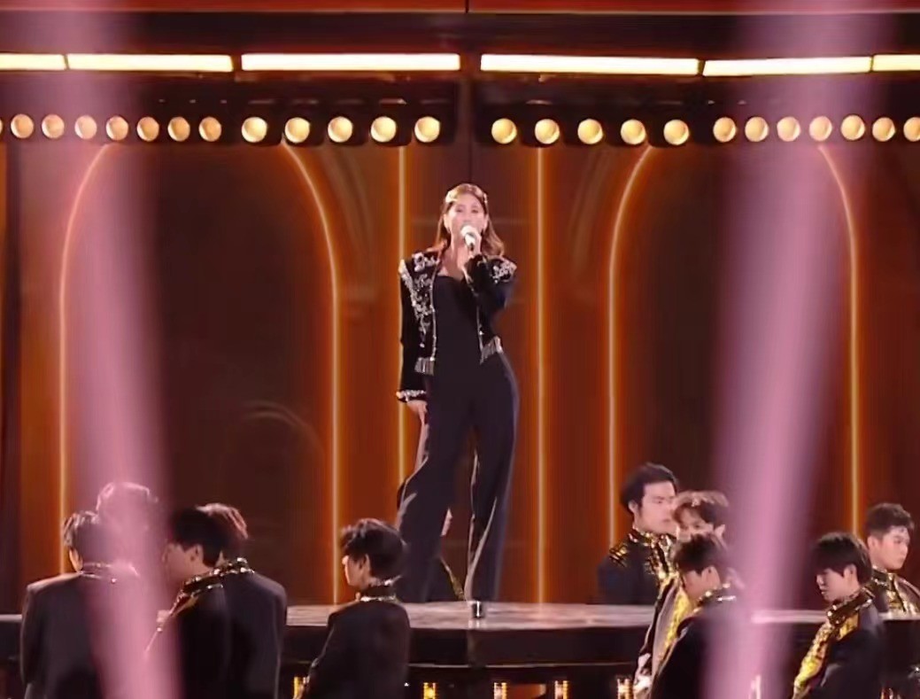 _孟子坤杨幂_2014跨年晚会杨幂