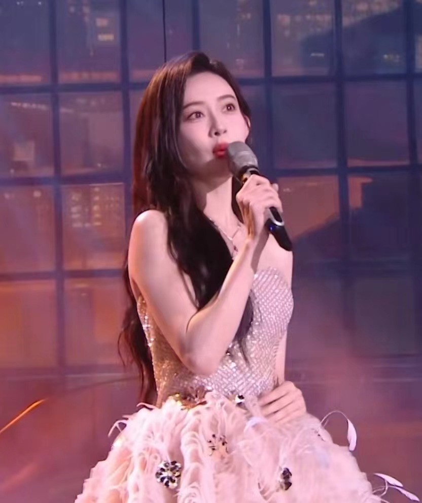 2014跨年晚会杨幂__孟子坤杨幂