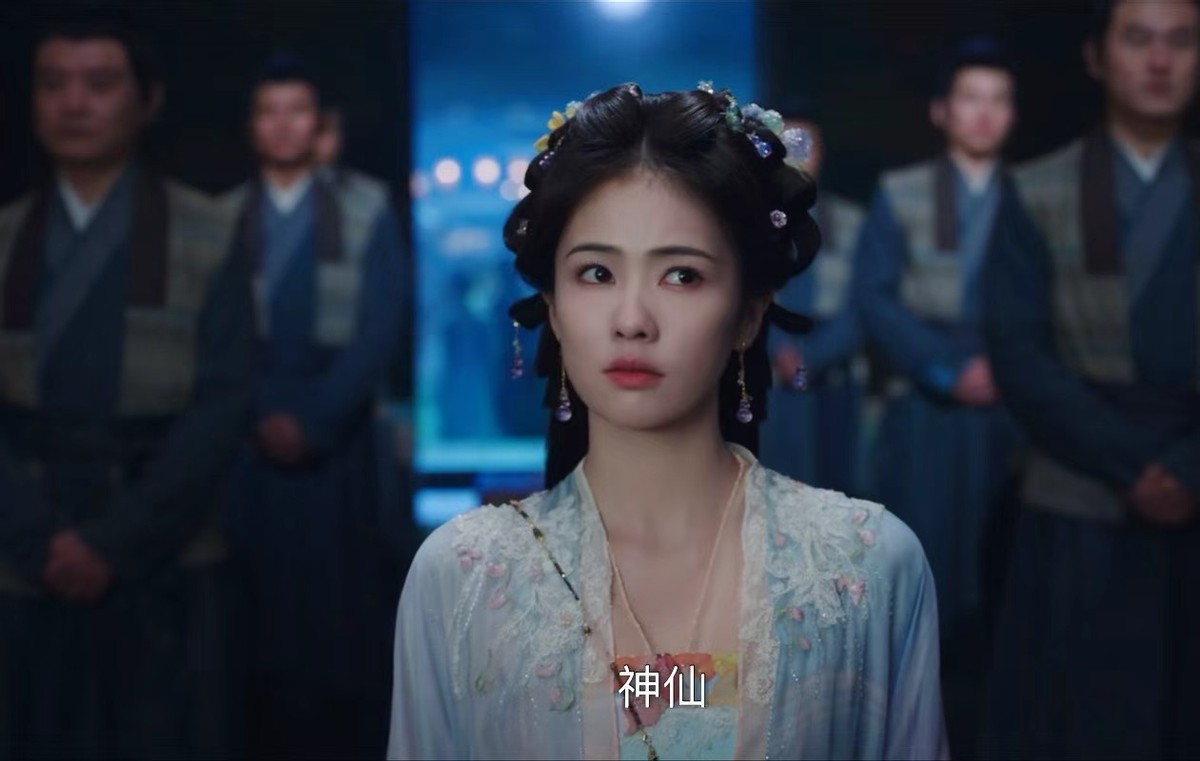 才播5集，冲到榜单第一，剧情过瘾，《白月梵星》成功让观众入坑__才播5集，冲到榜单第一，剧情过瘾，《白月梵星》成功让观众入坑