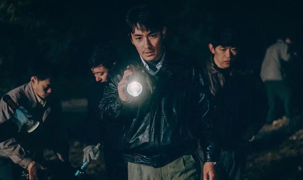 _金城武曝发福近照_赵奕欢发福近照