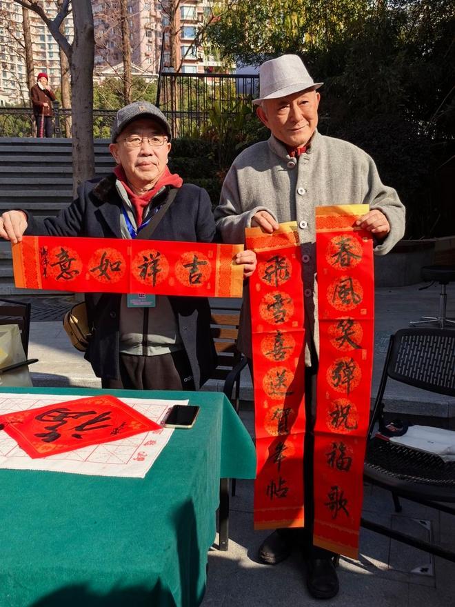 家门口就能“货比三家”报团出游，“乐龄·乐游”品牌活动走进社区_家门口就能“货比三家”报团出游，“乐龄·乐游”品牌活动走进社区_