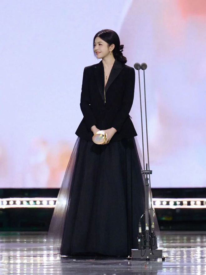 强爆剧_事业迎来春天_