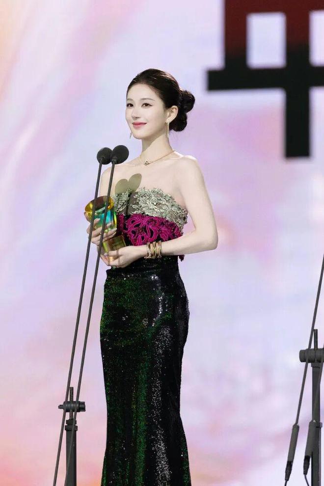 _强爆剧_事业迎来春天