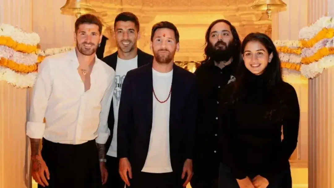 大佬戴的手表_大佬带带我表情包gif_