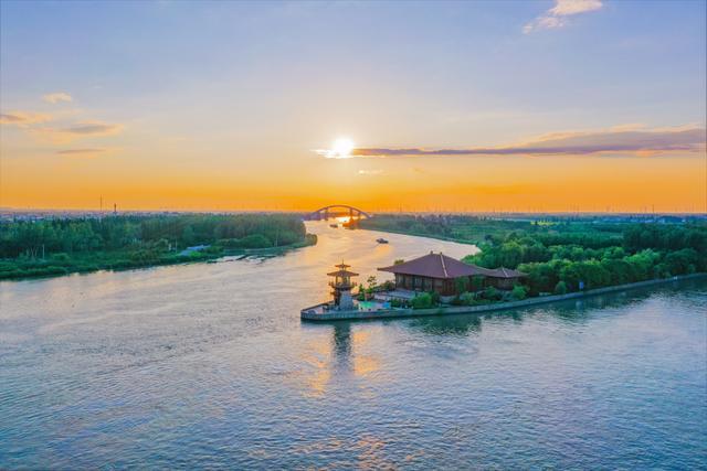 _鹧鸪天家住苍烟落照间_松江烟酒店