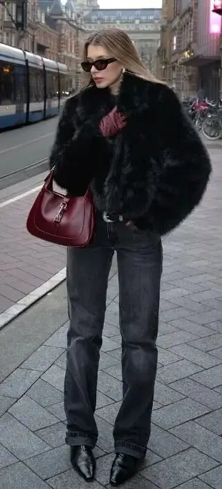 穿皮草冷不冷__穿皮草搭配什么衣服