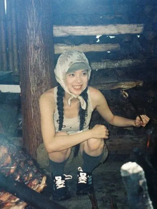 _深入欧阳娜娜_欧阳娜娜艺术感随拍