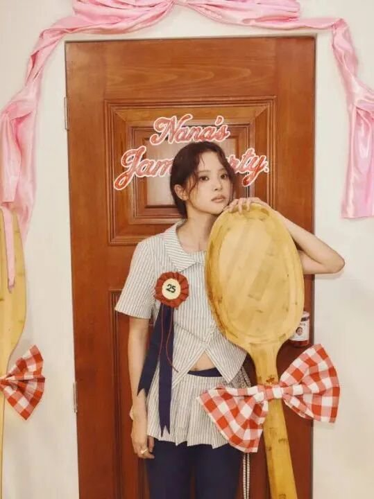 深入欧阳娜娜_欧阳娜娜艺术感随拍_