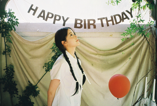 深入欧阳娜娜_欧阳娜娜艺术感随拍_